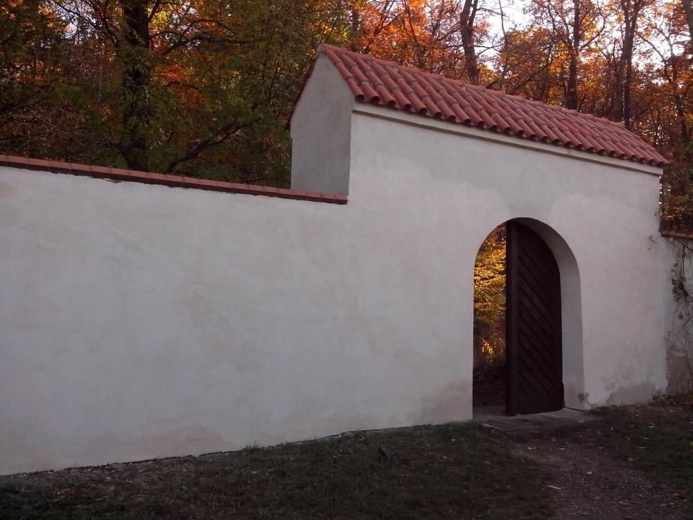 Jinočanská brána